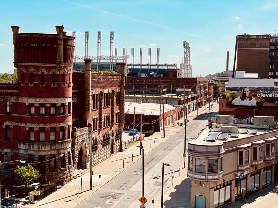 West Allis — towing service